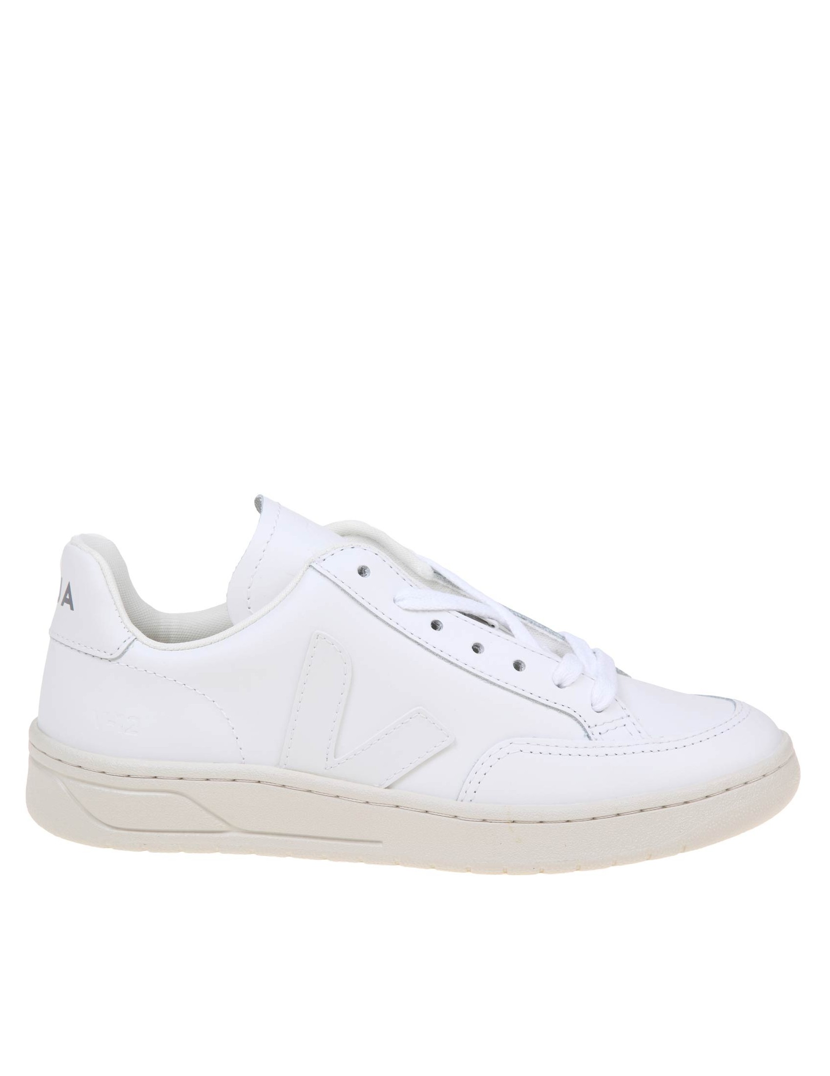 VEJA SNEAKERS IN WHITE LEATHER