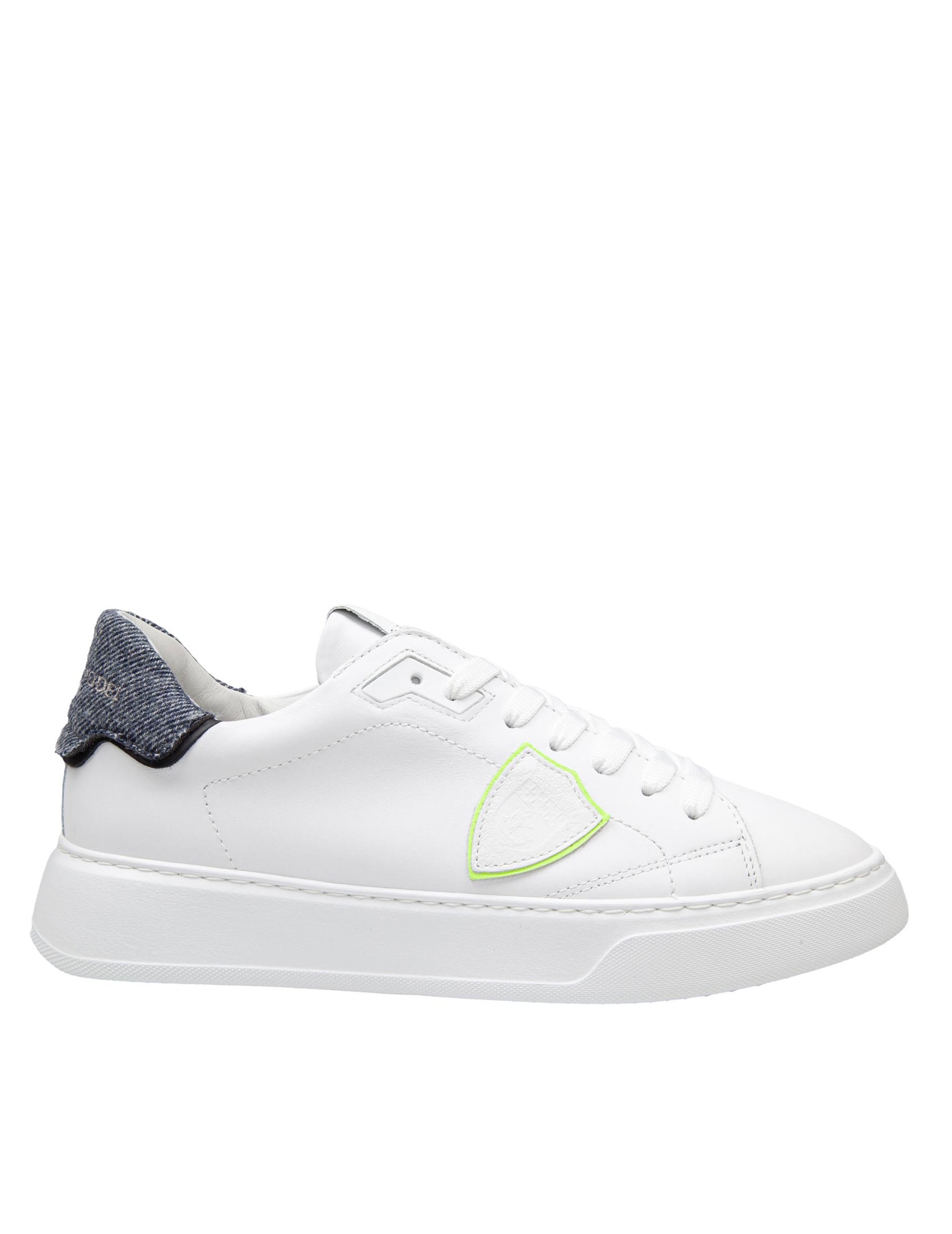 PHILIPPE MODEL SNEAKERS TEMPLE LOW IN LEATHER COLOR WHITE AND JEANS